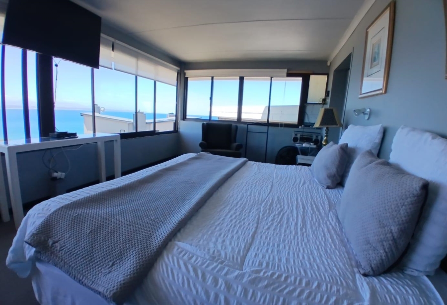 5 Bedroom Property for Sale in De Bakke Western Cape